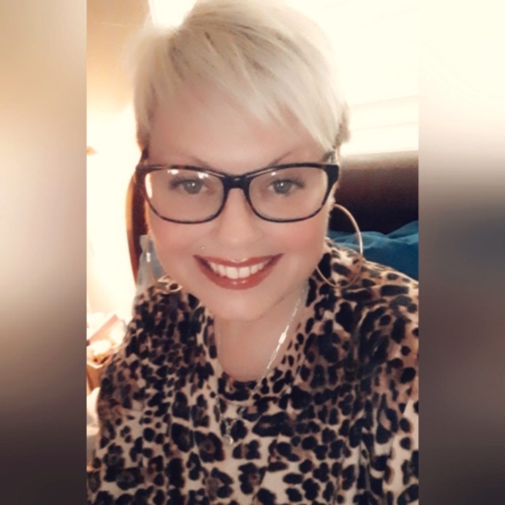 Meet your Posher, Candice